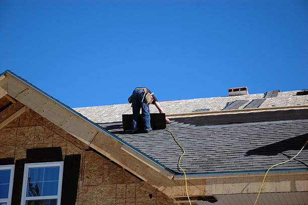 Best Roof Gutter Cleaning  in Middleburg Heights, OH